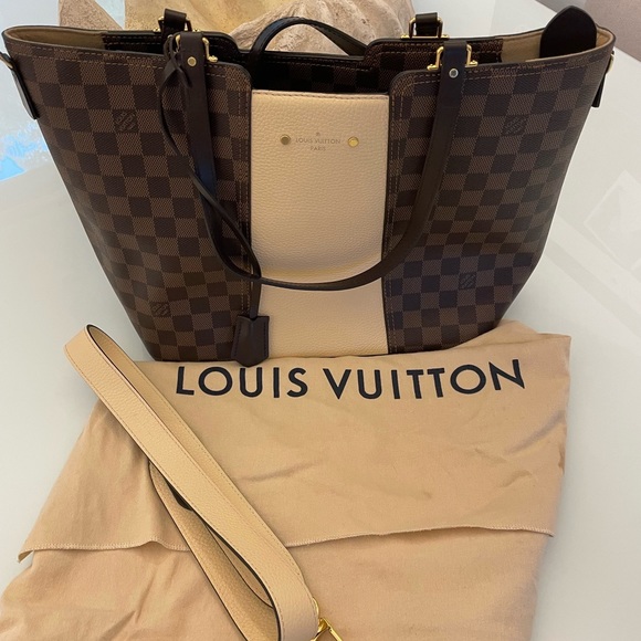 Louis Vuitton Handbags - Louis Vuitton Damier Shoulder Bag with zipper Brown Cream (W/ lock & key) N44022